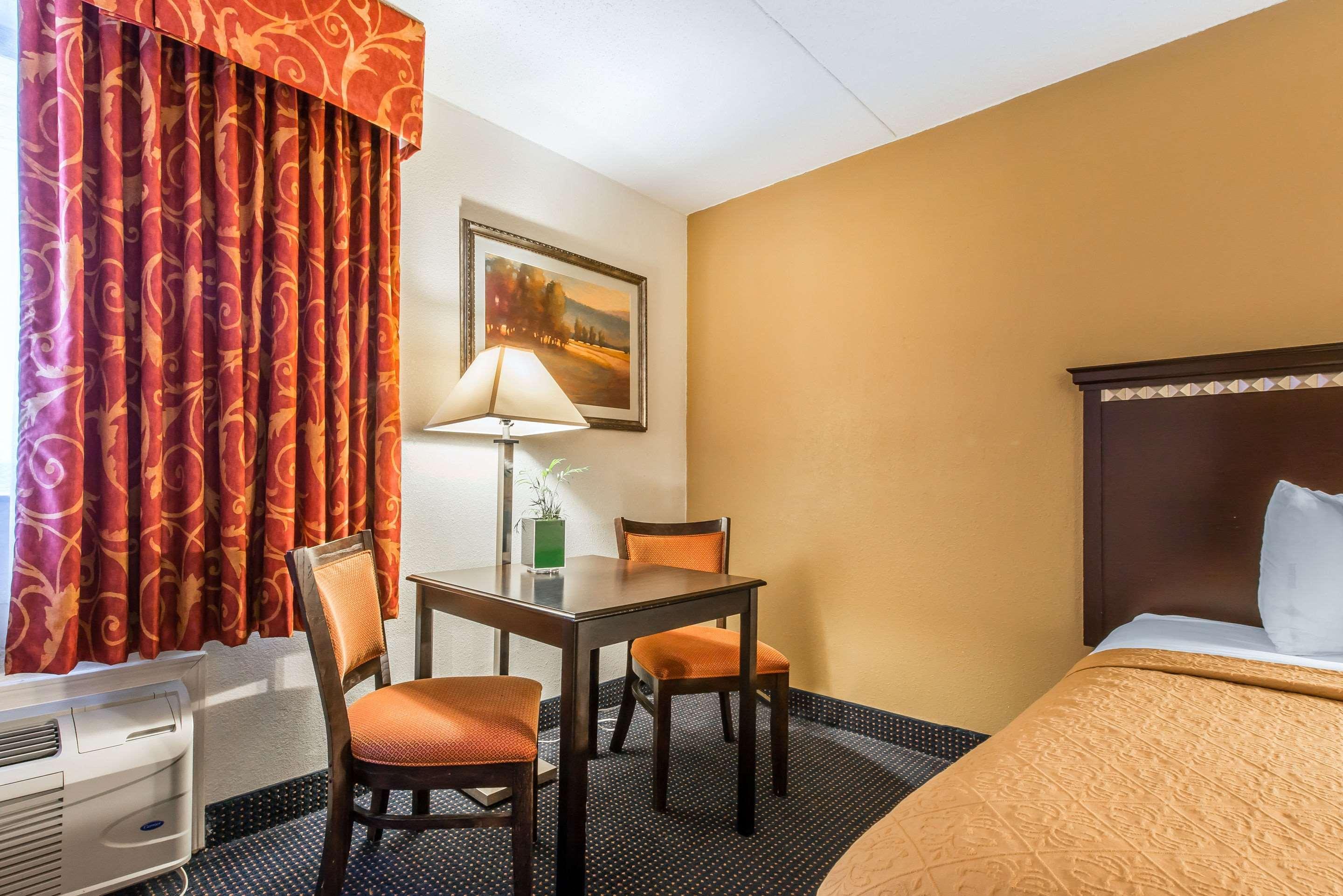 Quality Inn & Conference Center Somerset Εξωτερικό φωτογραφία
